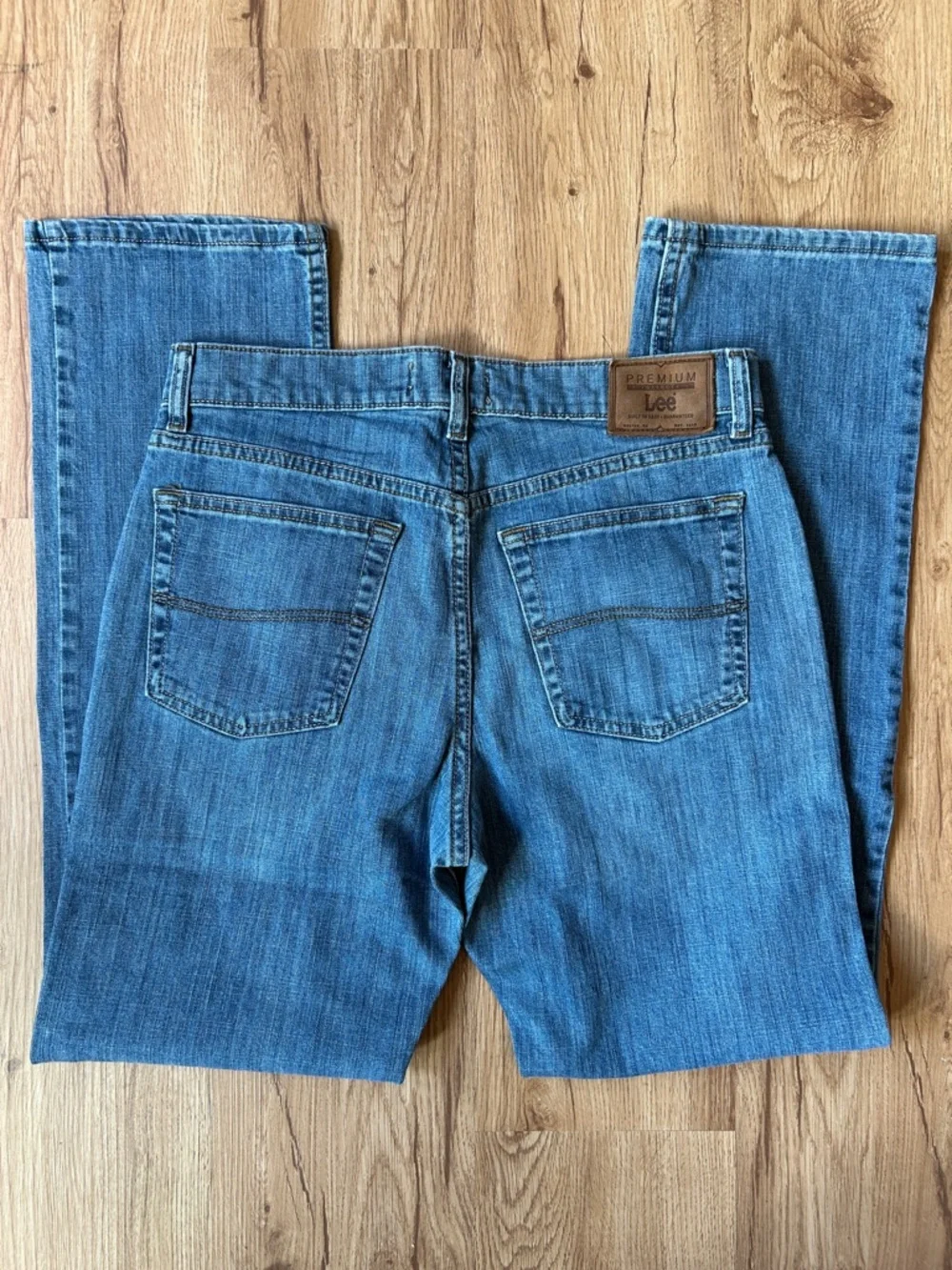 Lee 33x32 Men's Blue Straight-Leg Jeans